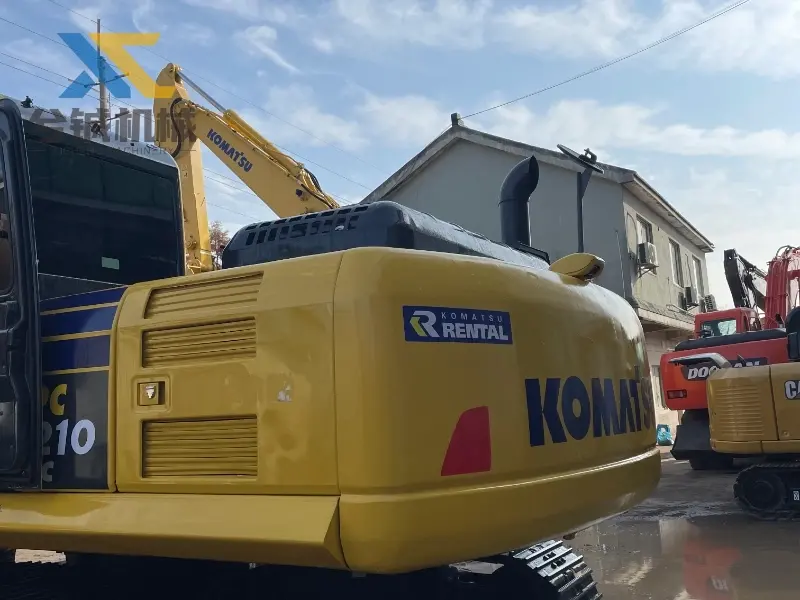 Used KOMATSU PC210 crawler excavator for sale in China