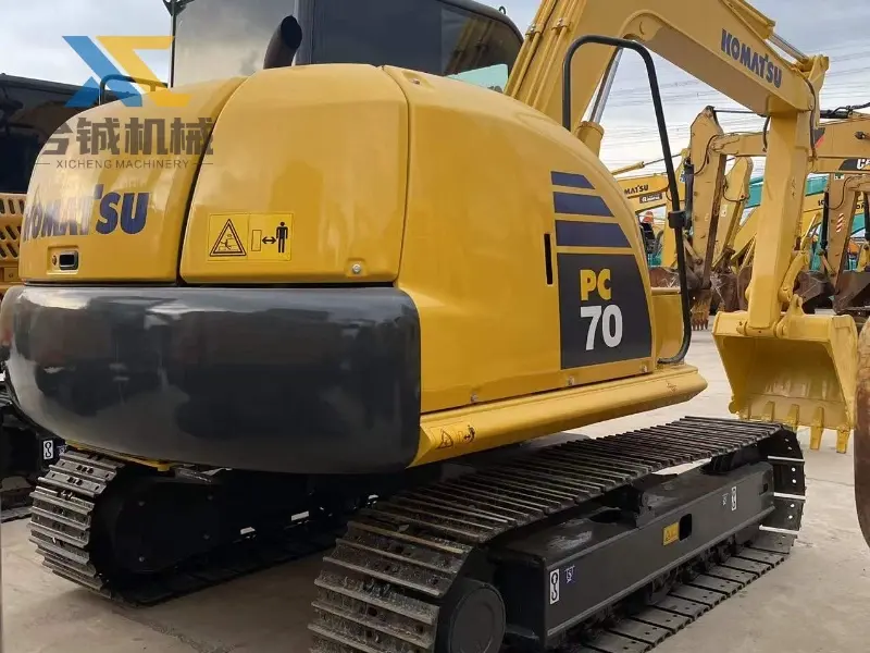 90% новый подержанный экскаватор KOMATSU PC70-8 для строительства