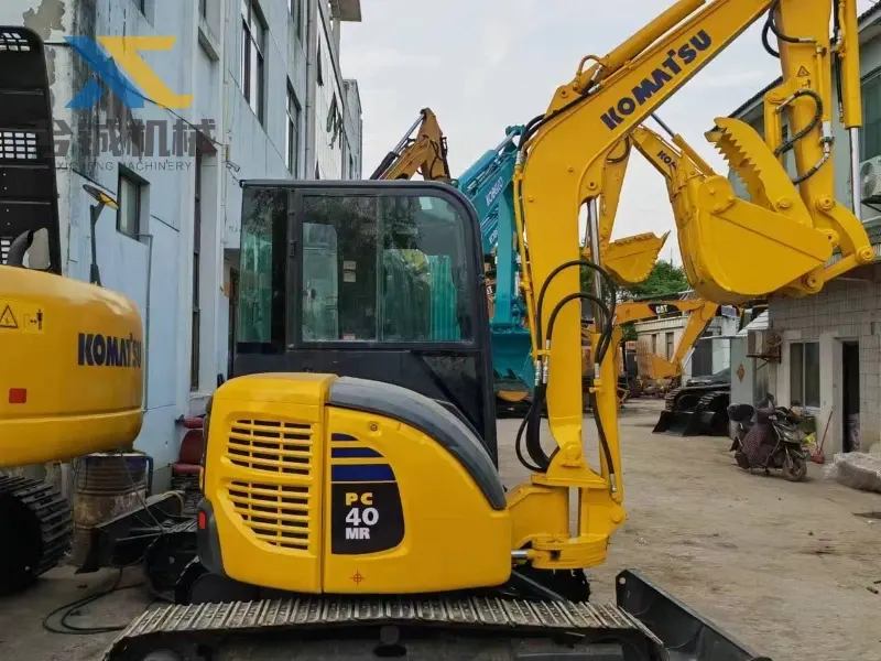 حفارة KOMATSU PC4OMR متوسطة الحجم مستعملة للبيع في الصين